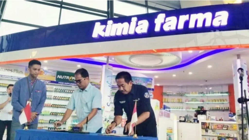 Tim Assesor LMN Melakukan Penilaian Terhadap Klinik Kimia Farma Kupang