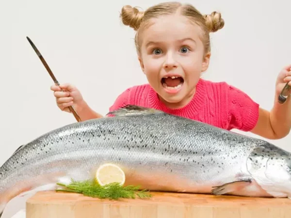 Peran Penting Orang Tua dalam Membiasakan Gemar Makan Ikan untuk Kesehatan Anak-Anak