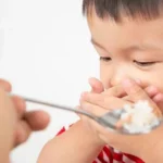 Cara Santai Mengatasi Masalah Makan Si Kecil