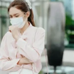 Mengapa Tenggorokan Anda Terasa Gatal Saat Batuk: Penyebab yang Perlu Anda Ketahui