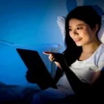 Tips Mudah yang Bisa Dilakukan untuk Menjaga Kesehatan Kulit dari Paparan Sinar Blue Light